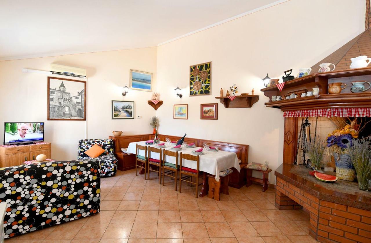 Nadia'S House Villa Pićan Dış mekan fotoğraf